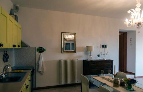 CASA DEL SOLE APPARTAMENTO N° 2 WHITE AND GOLD ROOM - Foto 9