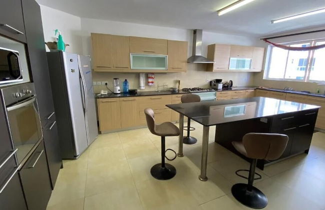 Lux Suites Hayana Palm Apartments - Foto 9