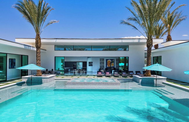 Sleeps 26 Pool, Hot Tub, Pickleball & Putting Green Bravo Villa #12 by Avantstay - Foto 50