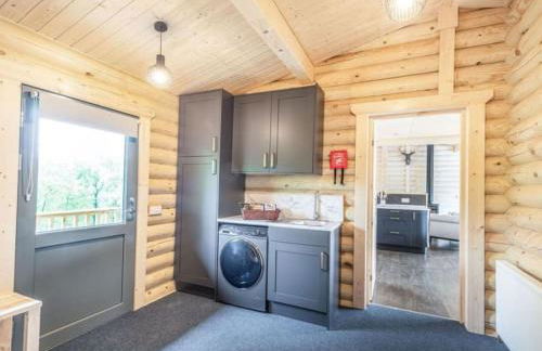 Treetops Luxury Log Cabin - Hot tub, BBQ & Sauna - Foto 13