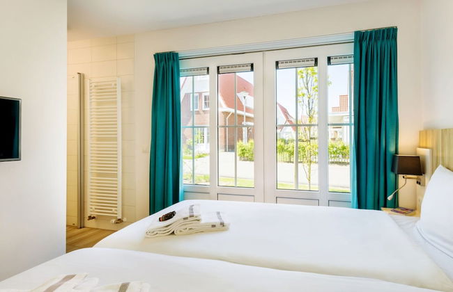 Villa in Dishoek Near Noordzee Beach - Photo 3