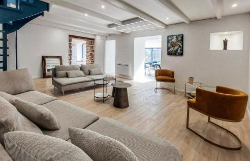 4 Bedroom Amazing Home In Plouézec - Foto 2