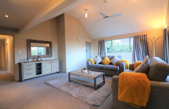 Distinctive Mountain View Spacious Home - Foto 18