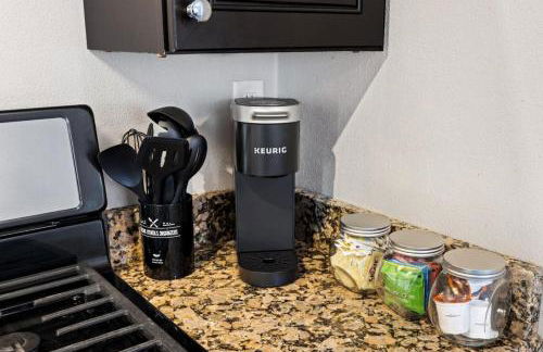 Chic and Comfortable 1BR Apartment near Bradley U - Foto 35