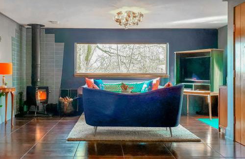 Benchwood House - Photo 9