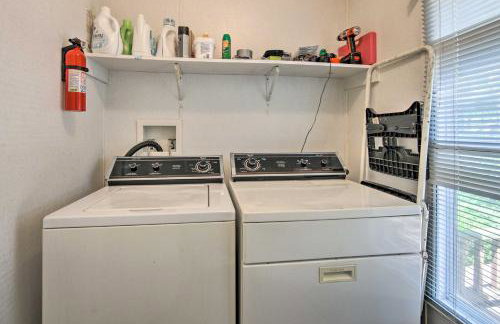 Lakefront Mabank Gem with Sunset Views Pets Welcome - Foto 19