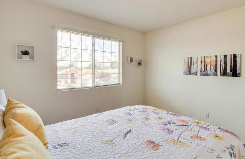 Explore ABQ and Rancho Rio Family Home with Patios! - Foto 16