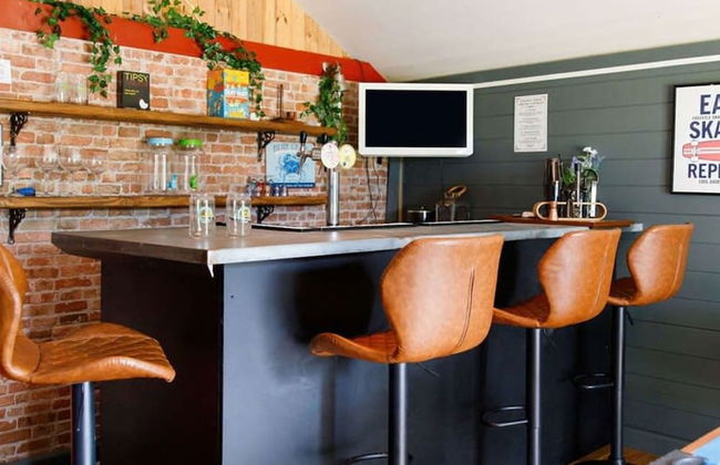 Tranquil Luxe in Country Cottage - Photo 56