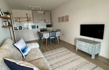 Beach Front Apartment - Photo 20