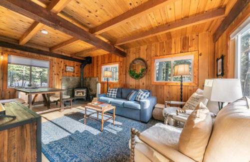 3BD Retreat - 5 Min to Beach Trails & Town - Foto 1