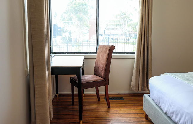 StayAU Serene 3BR Haven for Families - Photo 14