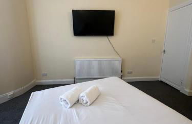 Glasgow South 2 Bedroom Apartment - Foto 8