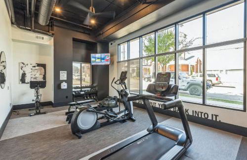 Gorgeous Apt for 8 with Rooftop & Gym Near DT - Foto 24