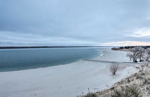 Lake McConaughy Getaway with Patio - Walk to Beach - Foto 22
