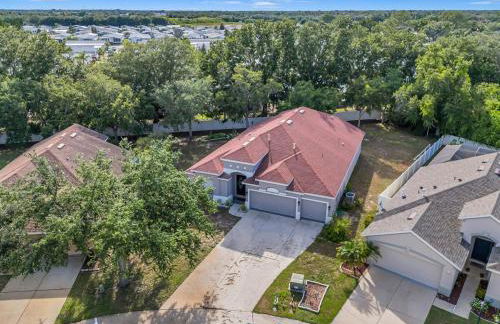 Large 5 bd home close to Beaches - Photo 37