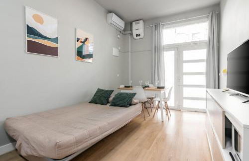 Charming Lucero - Foto 33