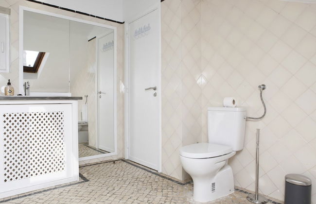 Cascais Downtown Apartment with sea view - Photo 40