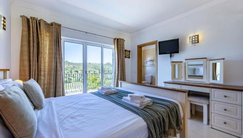 Sunset Haven Villa - Photo 2