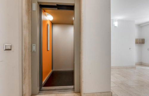 GuestHost - Bright Apartment X4 with Terrace! - Foto 19