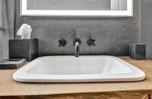 Charming Stay in Louisville's Vibrant Highlands - Foto 31