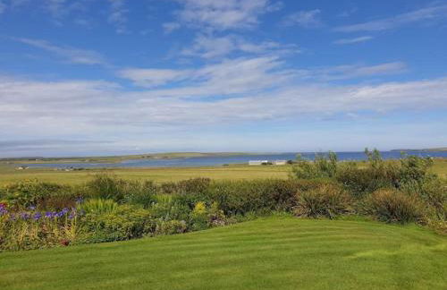 Exceptional 4 bed converted church with hot tub - Photo 18