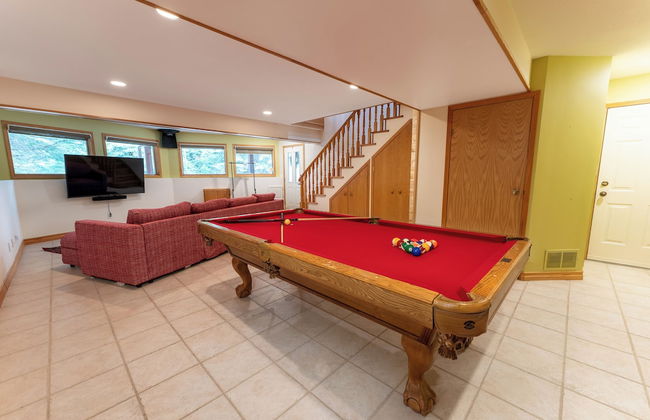 Mountain Chalet 2Min to Jasper Park Gate - Photo 22