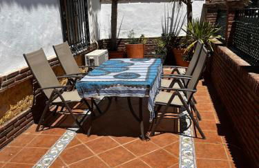 Gran casa cerca de la playa con 3 dormitorios en Pedregalejo - Photo 9