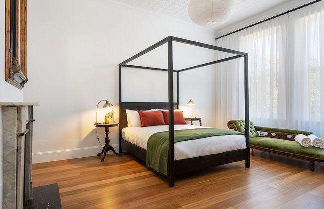 'Lauralla' by Your Innkeeper Mudgee - Photo 3