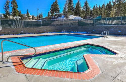 Spacious Lakeview Heavenly Mountain Escape! - Foto 25