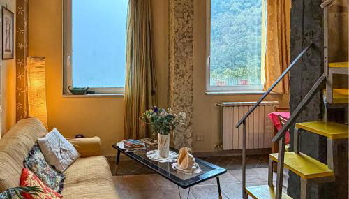 2 Bedroom Lovely Apartment In Valdipino - Foto 5