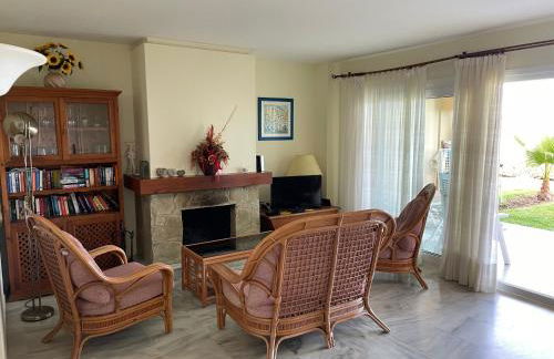 El Lobo de Mar Estepona - Photo 3