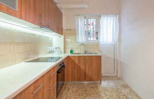 Golden Comfort With Courtyard By Greece Apartments - Foto 32