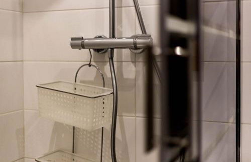 All in Lyon | T2 lumineux & élégant – Perrache - Foto 13