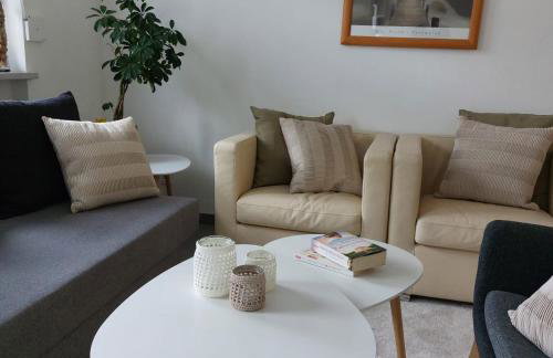 Stilvolle zwei Etagenwohnung, Parkplatz - Foto 3