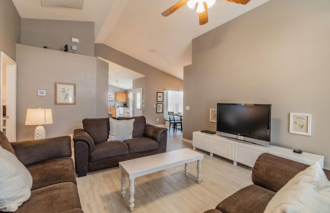 Santee Villa - Photo 4