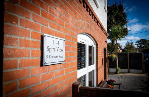 Spire View - New Forest Holiday Home - Photo 10