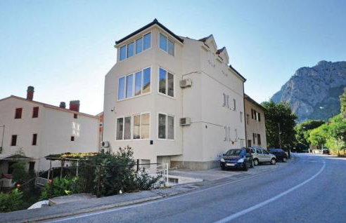 Apartment Mate - Photo 16