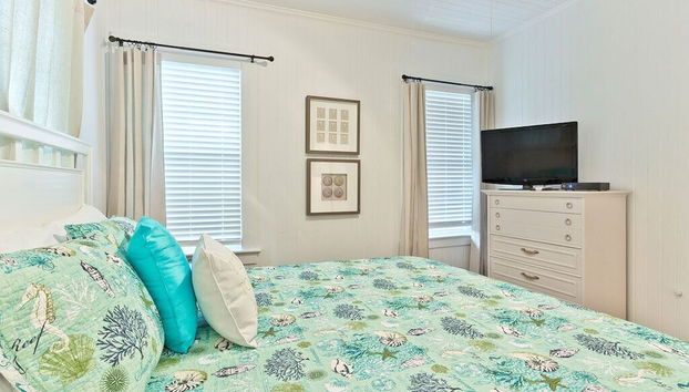 Bikini Cottage by Tybee Vacation Rentals - Foto 3, Habitación