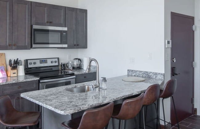 Sosuite 2BR Penthouse w Balcony W D Gym - Foto 17