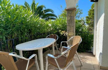 VOLENDAM 18 Planta baja con piscina privada - Foto 8