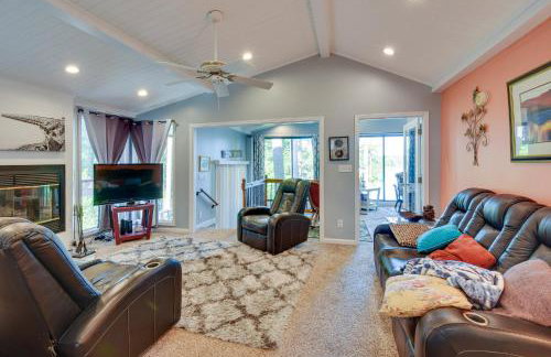 Waterfront Lake Hartwell Vacation Rental with Dock! - Foto 12