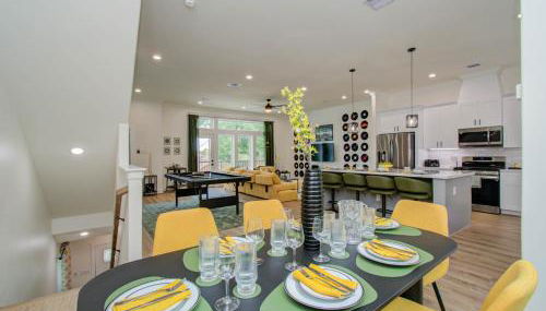 3bd-Rooftop Movie Theater-BBQ-Retro Music Theme-Downtown 8mins - Foto 4