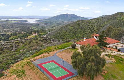 20 Acre Panoramic View Estate Hot Tub Pickleball Game Room - Foto 51