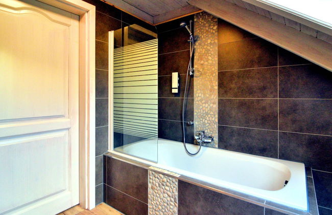 Luxurious Villa with Sauna, Hot Tub, Recreation Room, Large Enclosed Garden - Foto 22