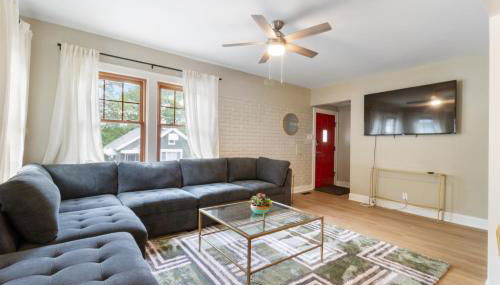 Spacious 3 bed 2 and a half bath 2pk spot - Foto 4