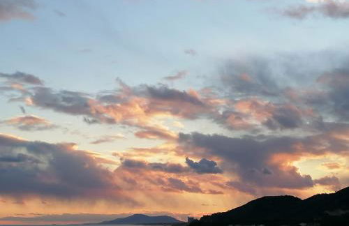 Apartamento con terraza, vistas playa y montaña - Foto 27