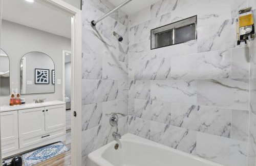 Pool Hot-Tub - 4 BR Luxury Home in Friendswood - Foto 22