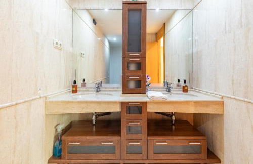 Penthouse Duplex in a 4 floors spanish house -8 min to center by Metro - Foto 21