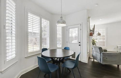 Luxury Home w Hot Tub near DFW Airport - Photo 18