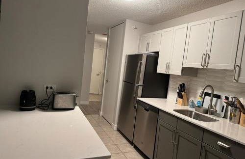 Cozy 2 bedroom condo by lakeshore - Foto 16